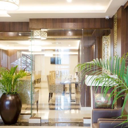 Ss Lumina Hotel Bangalore Eksteriør billede