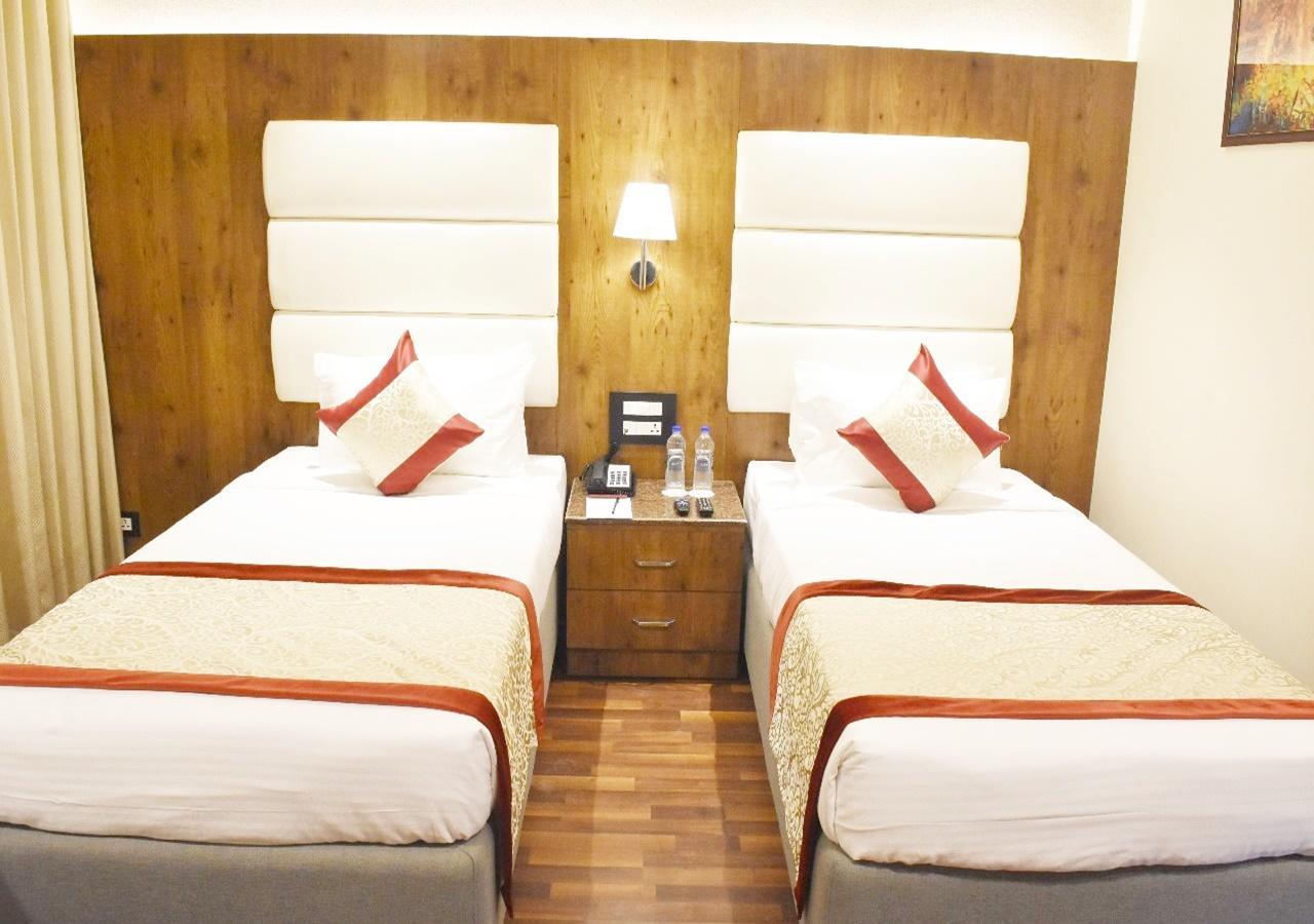 Ss Lumina Hotel Bangalore Eksteriør billede