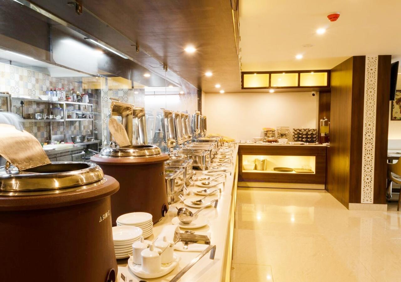 Ss Lumina Hotel Bangalore Eksteriør billede