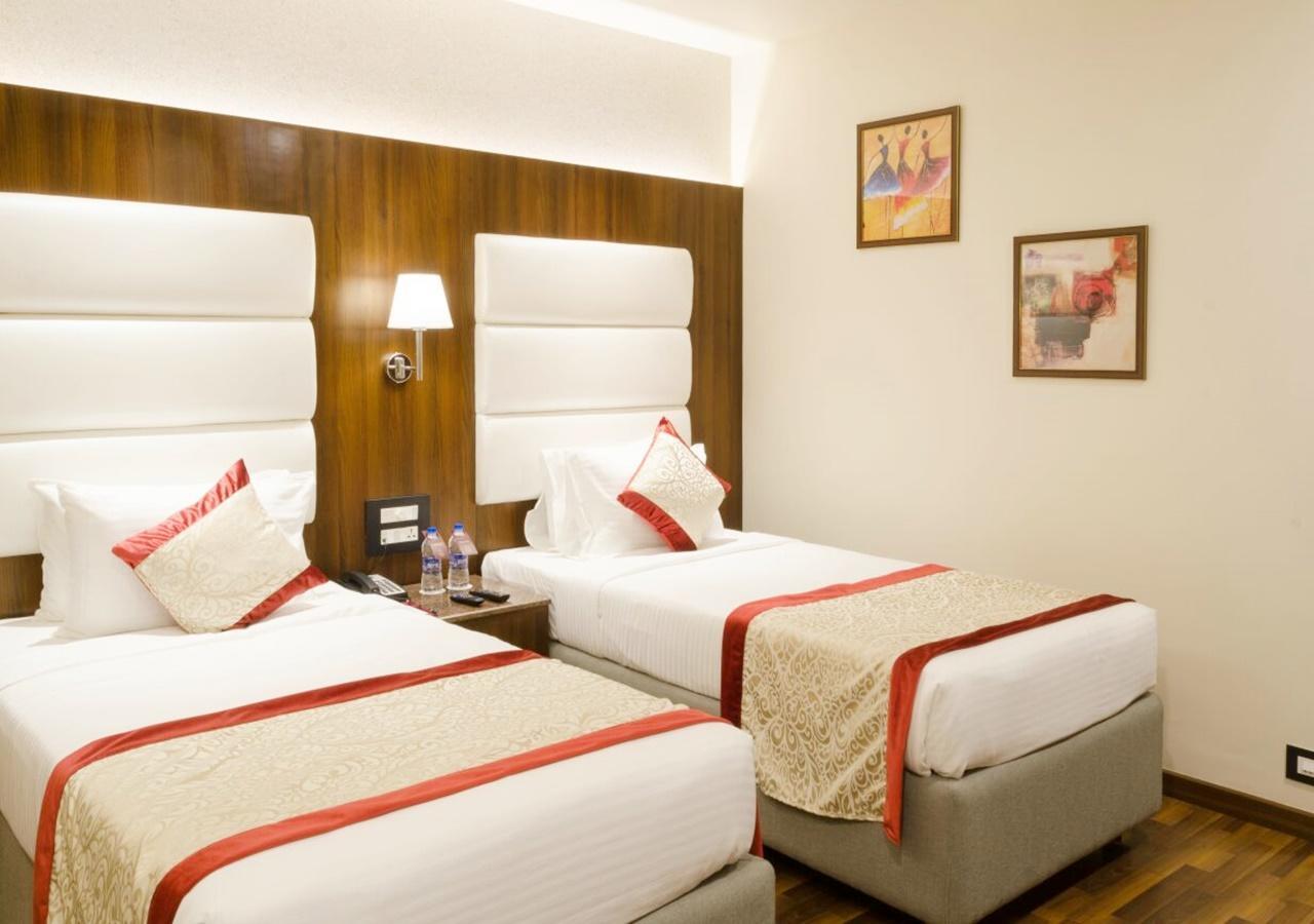 Ss Lumina Hotel Bangalore Eksteriør billede