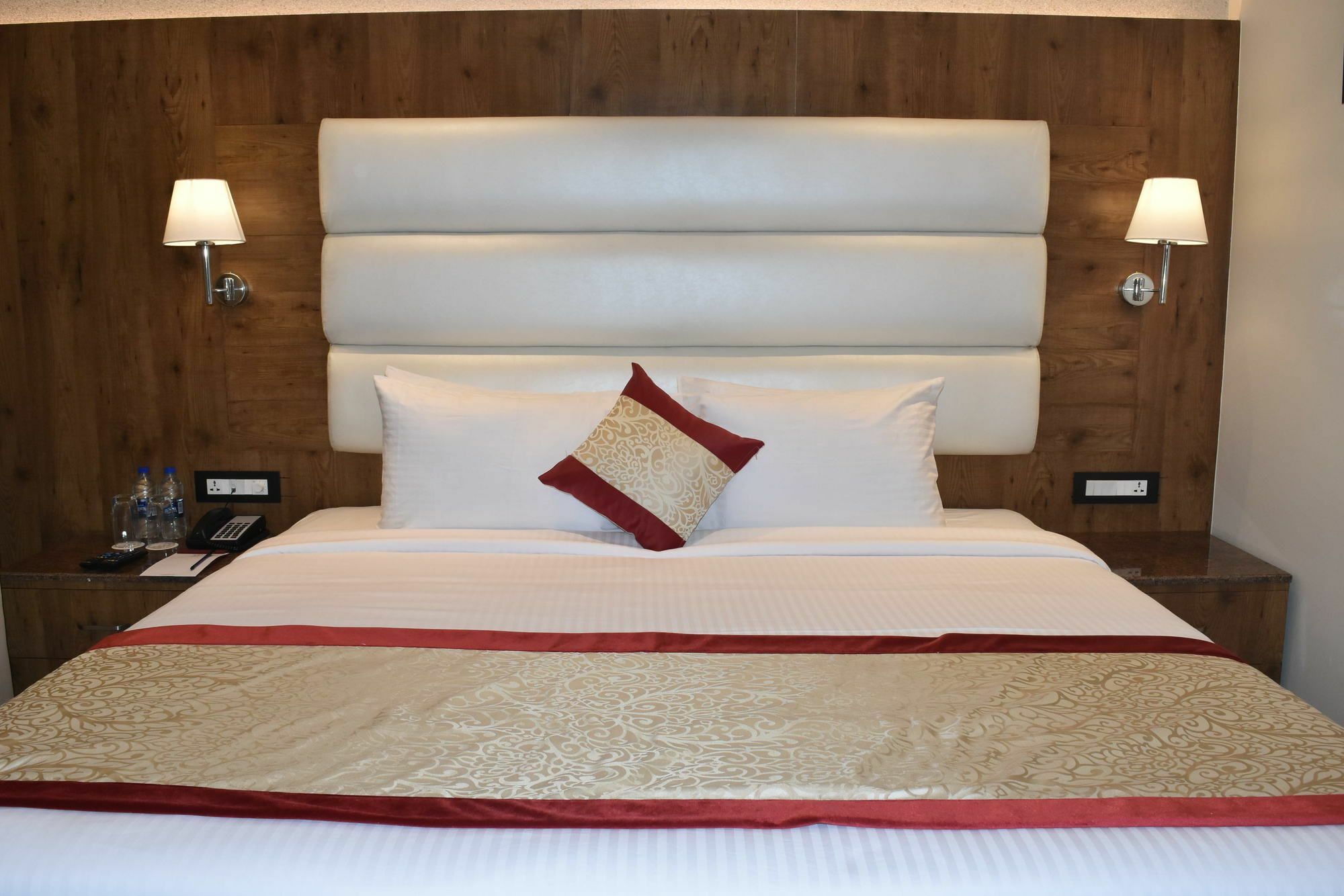 Ss Lumina Hotel Bangalore Eksteriør billede