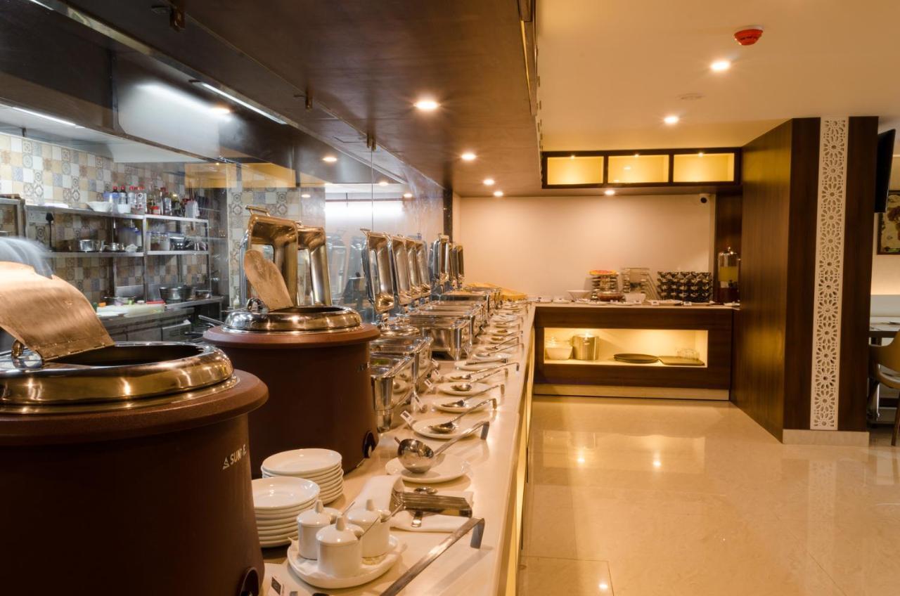 Ss Lumina Hotel Bangalore Eksteriør billede